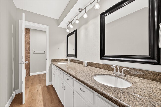 Foto del edificio - 4230 Annawood Cir