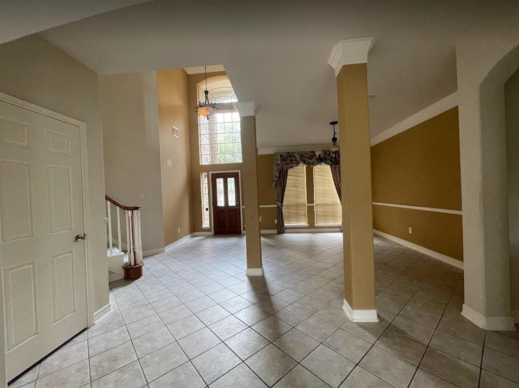 Primary Photo - 2303 Chelsea Ridge Ct