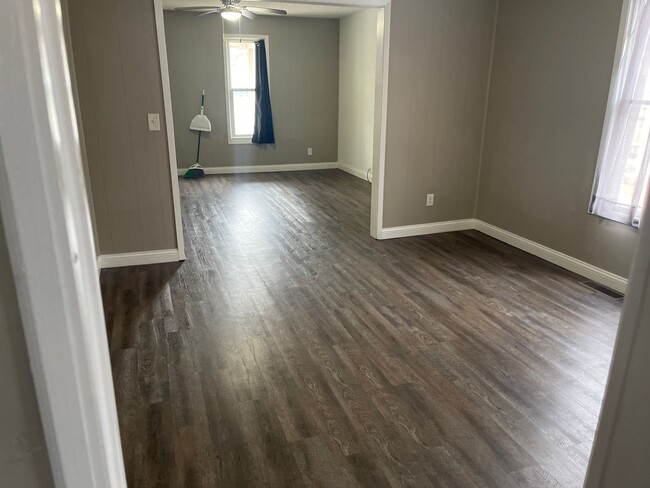 Foto del edificio - 419 N Market St