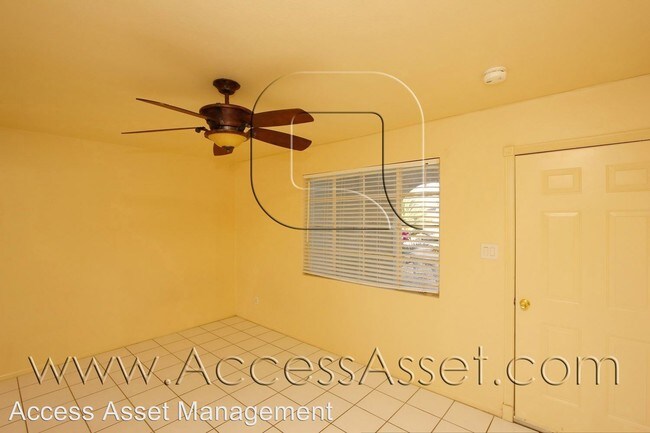 Building Photo - 78660 Avenida La Fonda