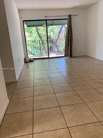 Foto del edificio - 7421 SW 152nd Ave