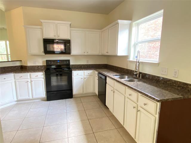 Building Photo - 2305 Mulberry Dr