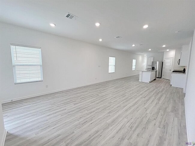 Foto del edificio - 4 Bedroom House NEAR LSU - Hunters Trace- Let's GEAUX !