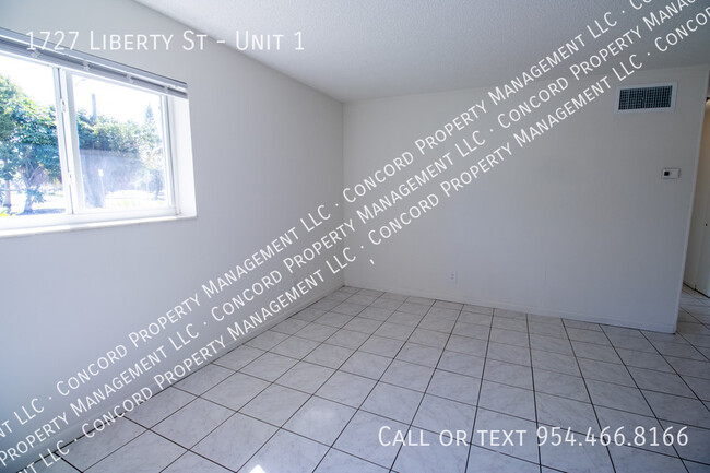 Foto del edificio - 1727 Liberty St