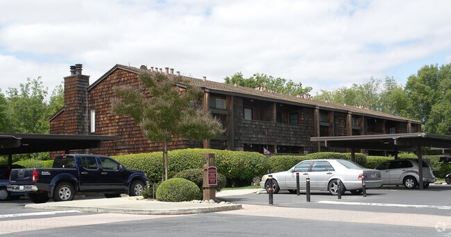 Building Photo - 1455 Latour Ln