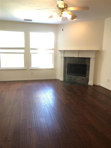 Foto del edificio - 1709 Oak Brook Ln