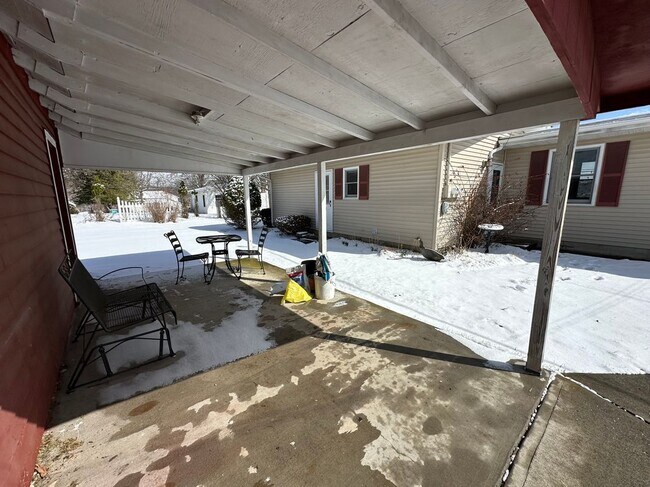 Foto del edificio - 118 Central Ave