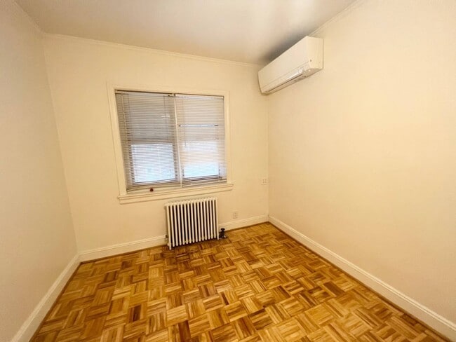 Building Photo - 2137 Gerritsen Ave