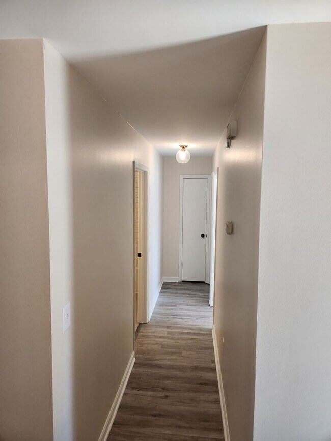 Building Photo - Rancher in Mt. Pleasant