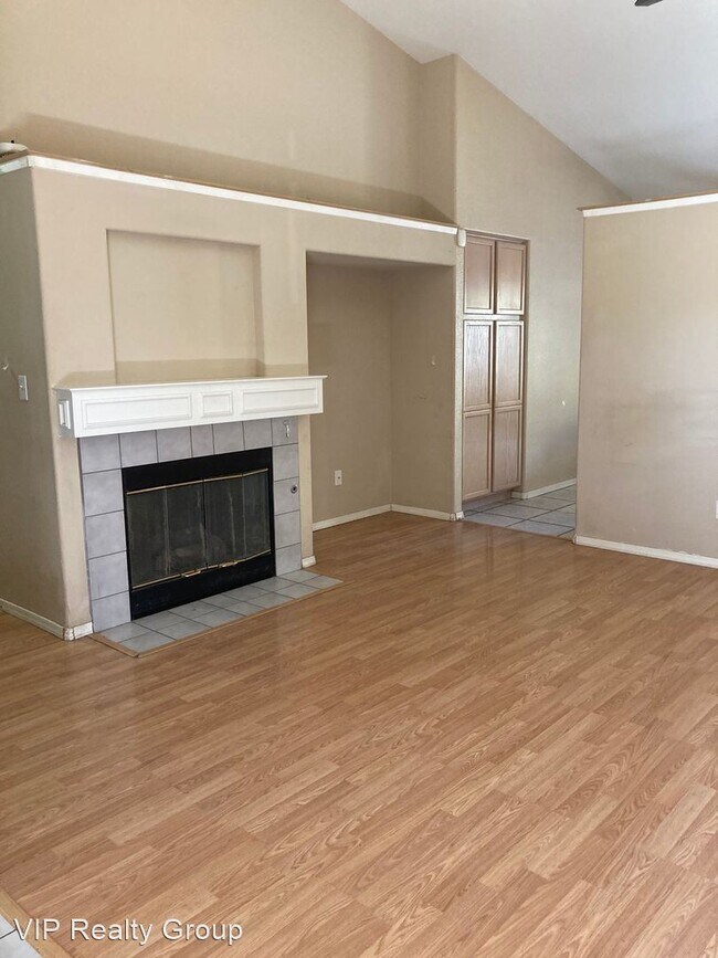 Building Photo - 3 br, 2 bath House - 4344 Sparkle Crest Ave