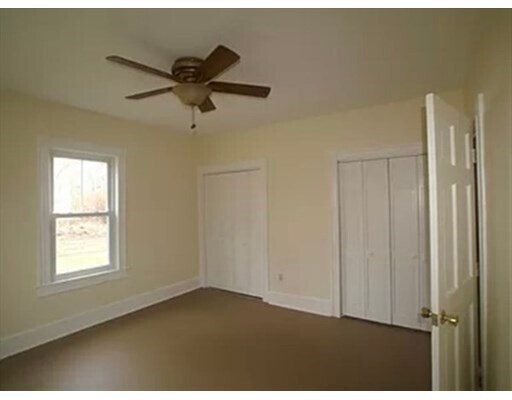 Building Photo - 5 Infield Ave