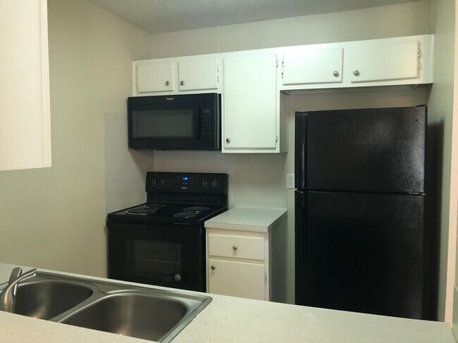 Building Photo - 2505 Pecan Ridge Dr