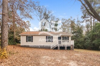 Building Photo - 1544 Holland Ave