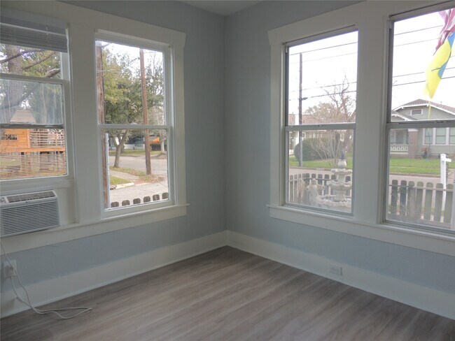 Foto del edificio - 3701 Bradley St