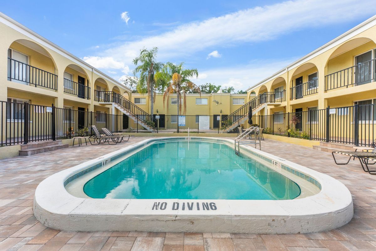 Foto principal - 3206 W Azeele St