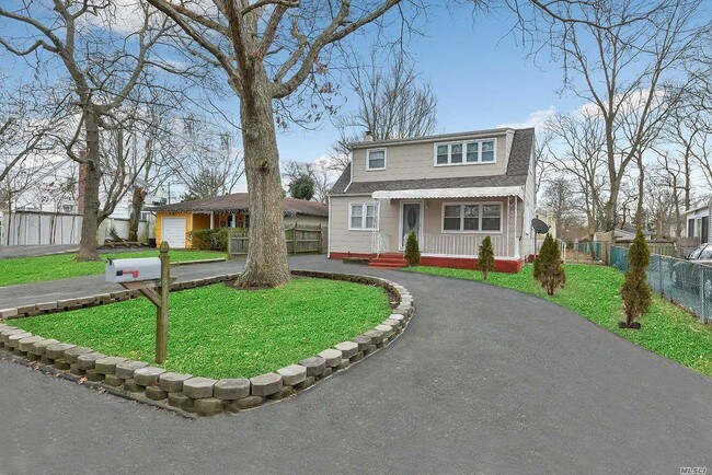 Foto del edificio - 166 Baybright Dr