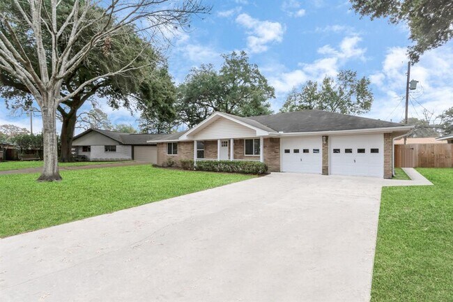 Building Photo - 9511 Bundy Ln