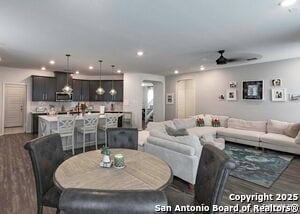 Building Photo - 217 Landmark Cove