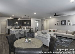 Foto del edificio - 217 Landmark Way
