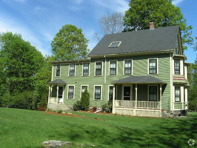 Building Photo - 36 Crescent St