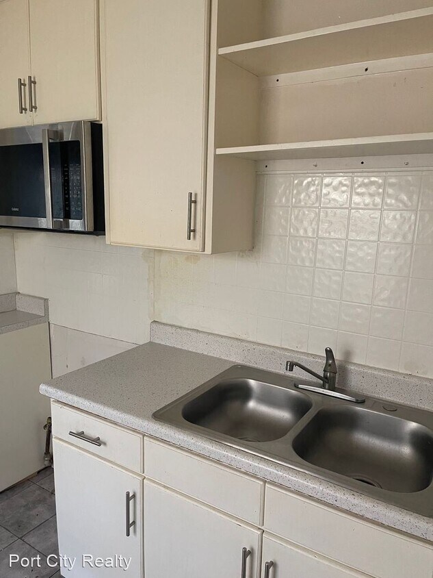 Building Photo - 2 br, 1 bath House - 3007 Boone St.