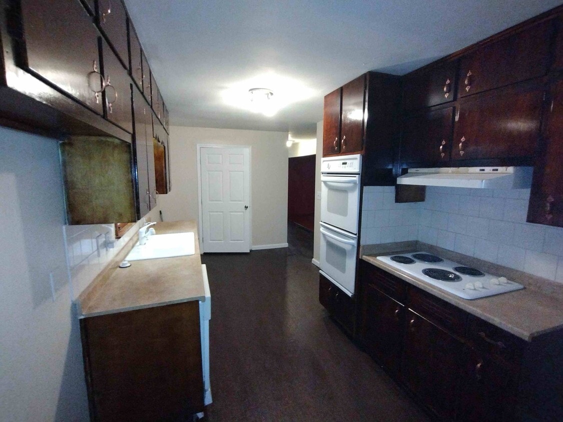 2814 Flat Shoals Rd, College Park, GA 30349 House Rental in College