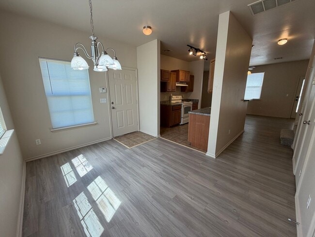 Building Photo - 212 Chalmette Dr