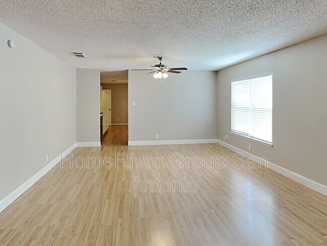 Building Photo - 10206 Eagle Bluff