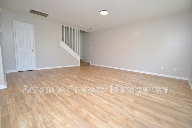 Foto del edificio - 824 Cumberland St