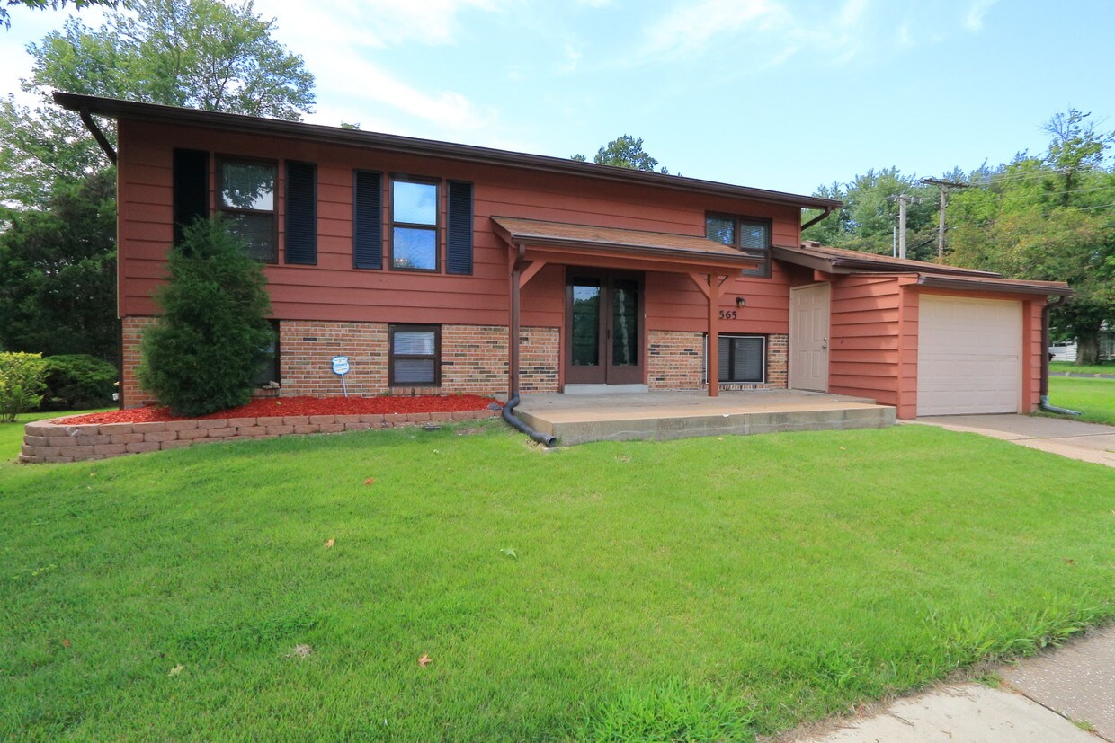 9565 Winkler Dr, Saint Louis, MO 63136 House Rental in Saint Louis