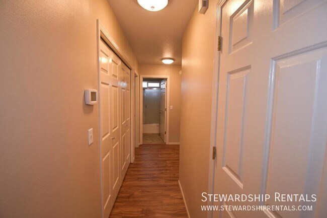 Foto del edificio - 3 bed/1 bath in Santa Clara area