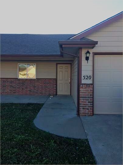 Foto principal - 520 Stonemont Dr