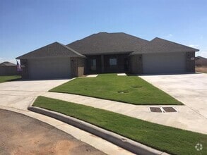 Building Photo - 7385 Southern Belle Cir