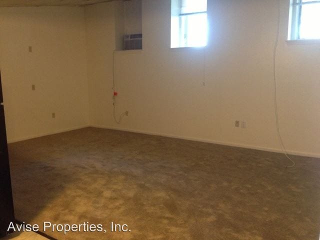 Building Photo - 497 Silver St