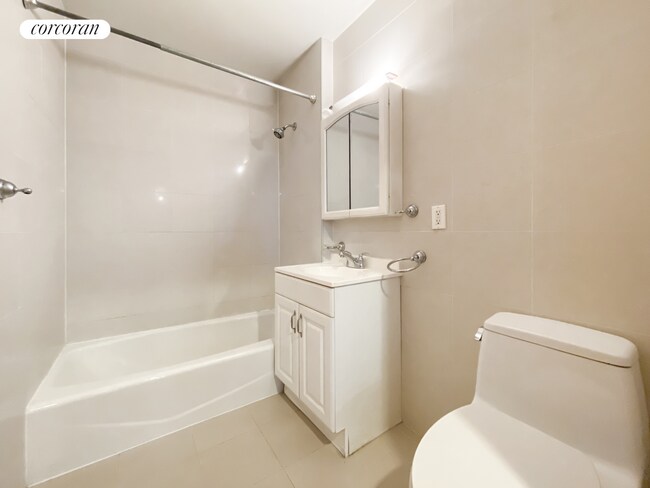 Foto del edificio - 150 W 111th St