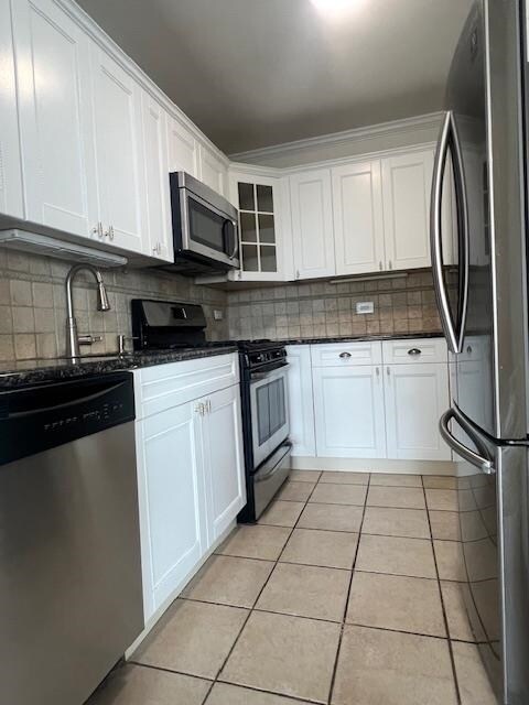 Foto del edificio - 7002 BLVD E