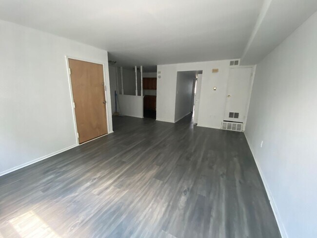 Foto del edificio - 3025 S 72nd St