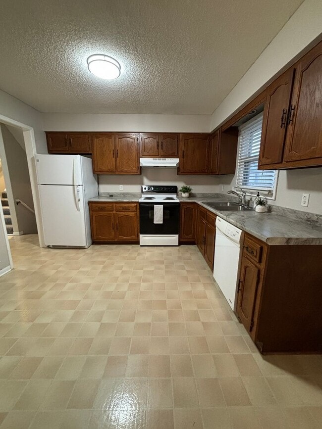 Foto del edificio - 2 Bedroom duplex in desirable Waterloo neighborhood!!