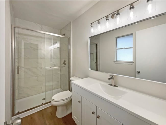 Building Photo - 6805 Crystalbrook Dr