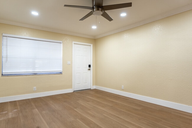 Building Photo - 10911 NW 45th St