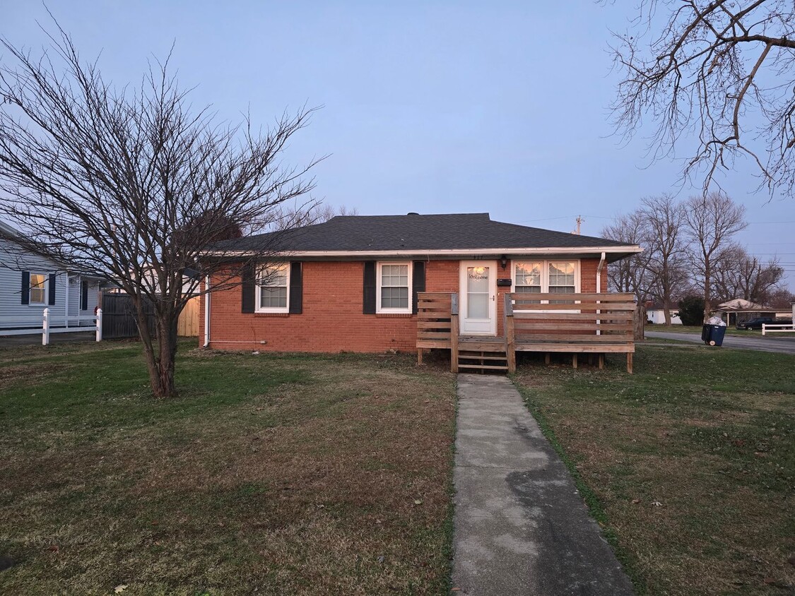 Primary Photo - Spacious 3-Bedroom Home with Large Yard in...