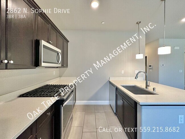 Foto del edificio - 2862 N Sophie Dr