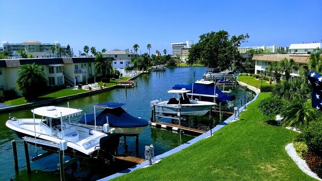 Photo - 11650 Capri Cir S Apartment