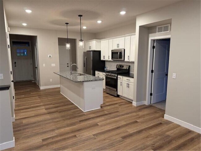 Foto del edificio - 10427 Robinwood Ct