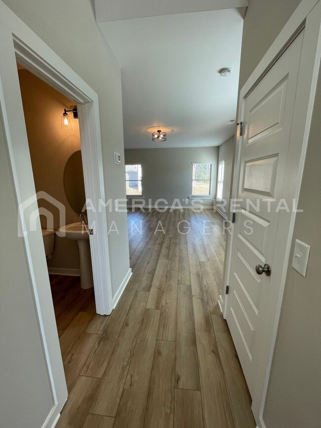 Building Photo - New Construction Home for Rent in Cullman,...