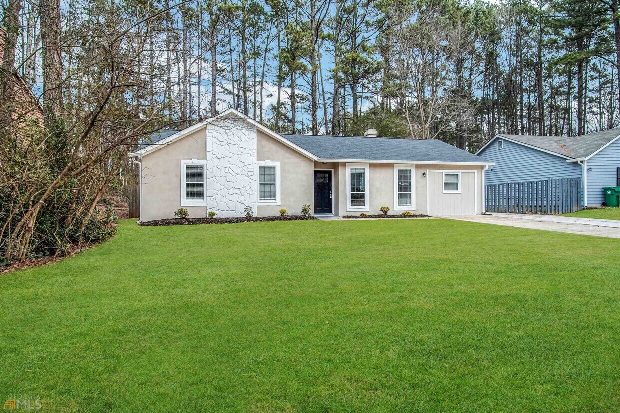 3958 W Wood Path, Stone Mountain, GA 30083 House Rental in Stone