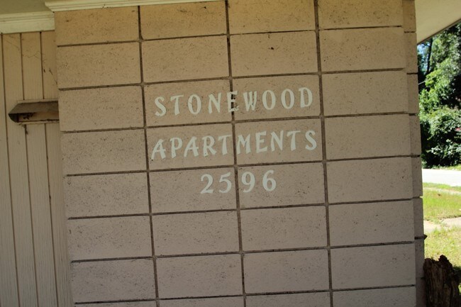 Foto del edificio - 2596 Wiggins St