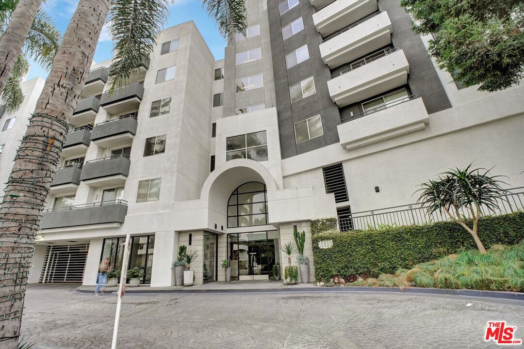 Primary Photo - 10600 Wilshire Blvd