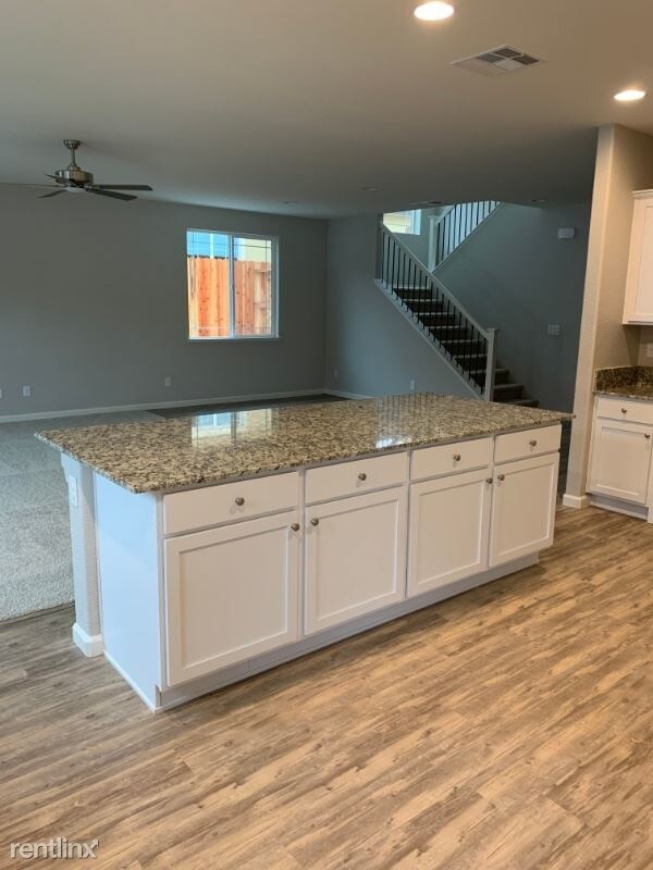 Building Photo - 4 br, 3 bath House - 14151 Glowing Amber Ct