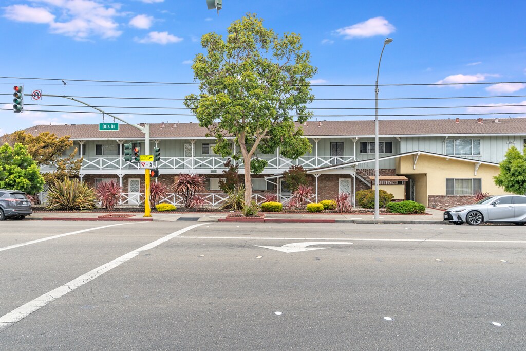 2167 Otis Dr Unit 103, Alameda, CA 94501 Apartments in Alameda, CA